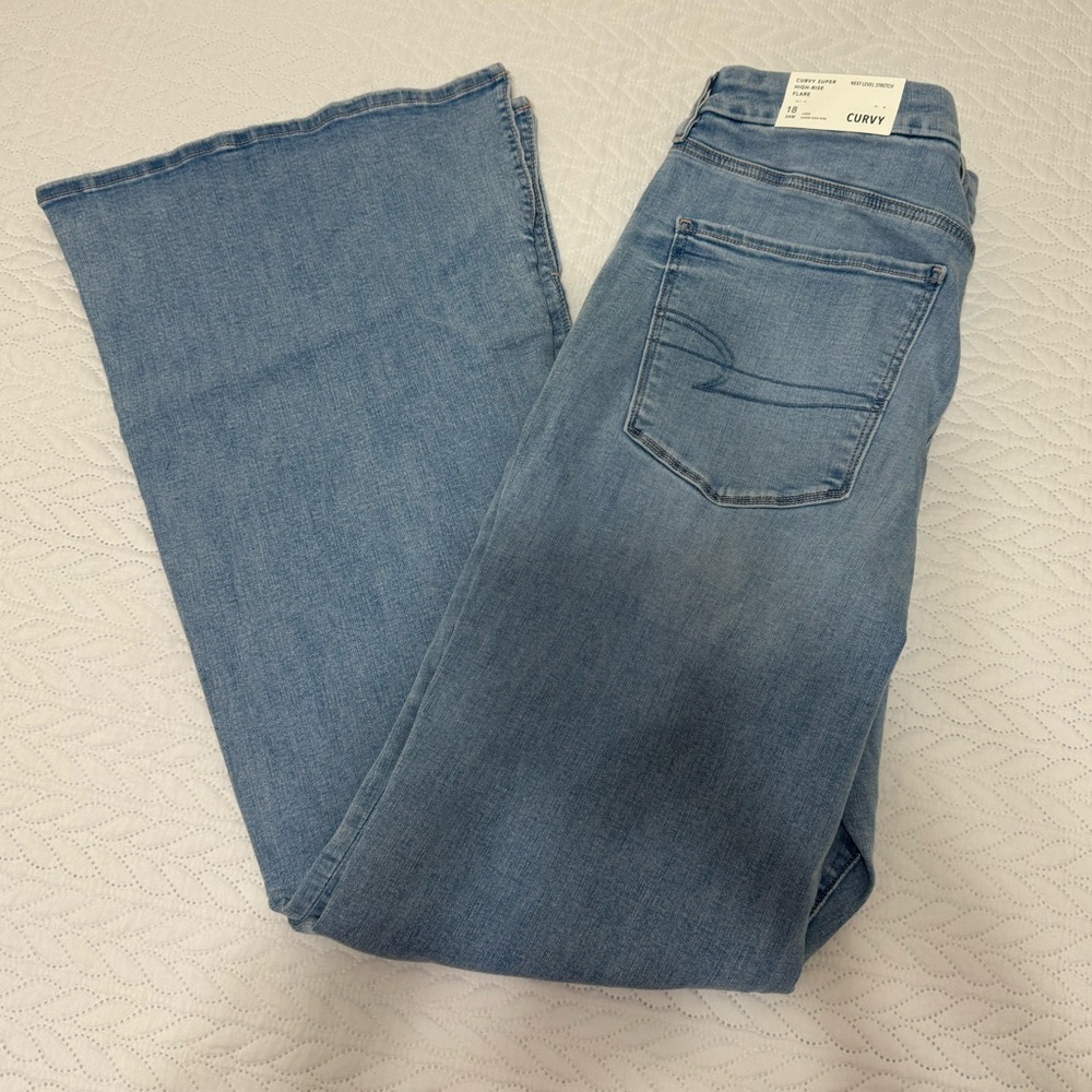 COPY - NWT - American eagle flare jeans